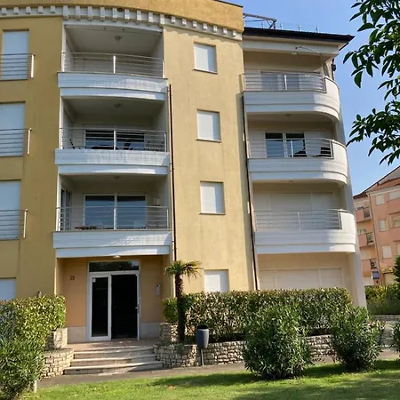 Stella Apartment