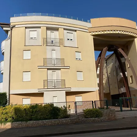 Apartament Stella *