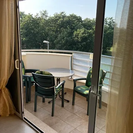 Stella Apartament *